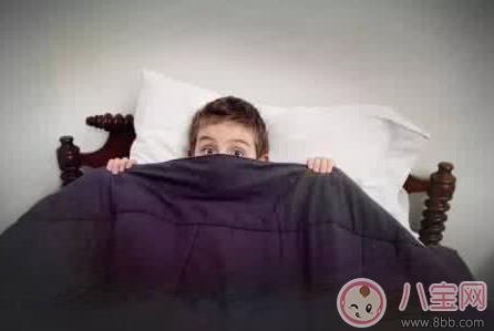 孩子怕黑怕怪物 不讓關(guān)燈睡覺(jué)......怎么辦？