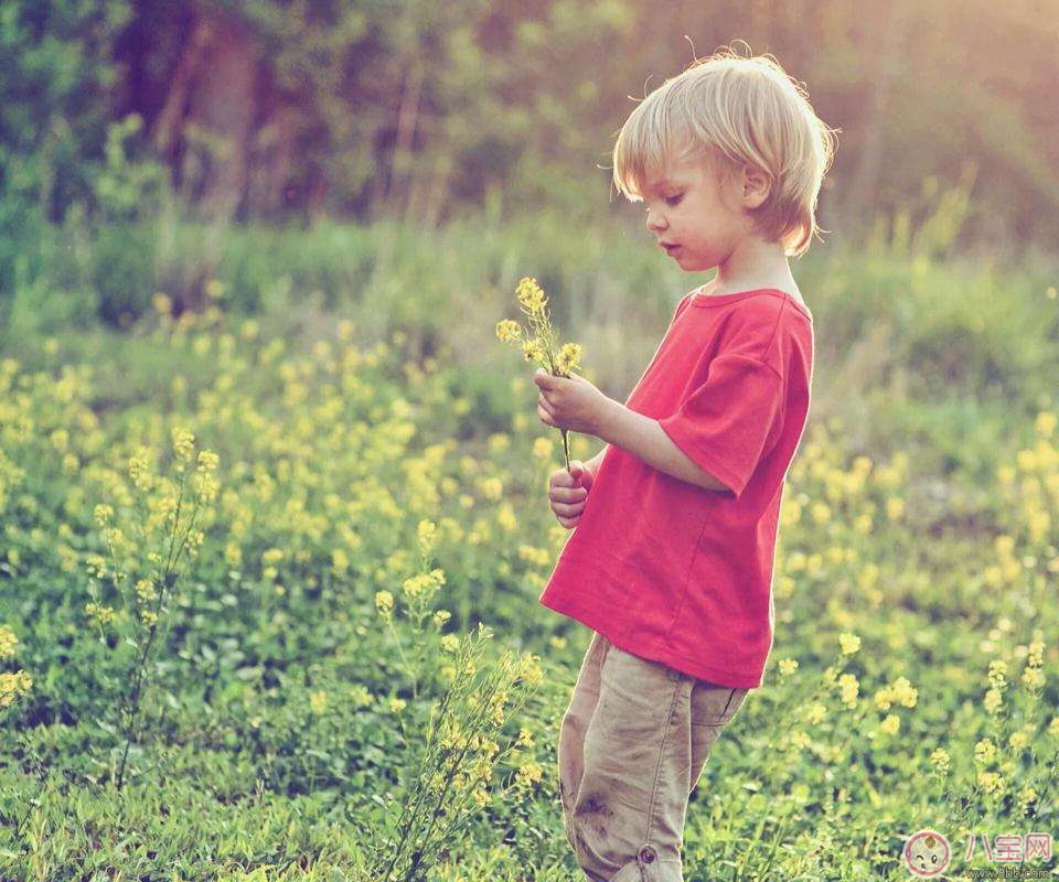 孩子怕黑怕怪物 不讓關(guān)燈睡覺(jué)......怎么辦？