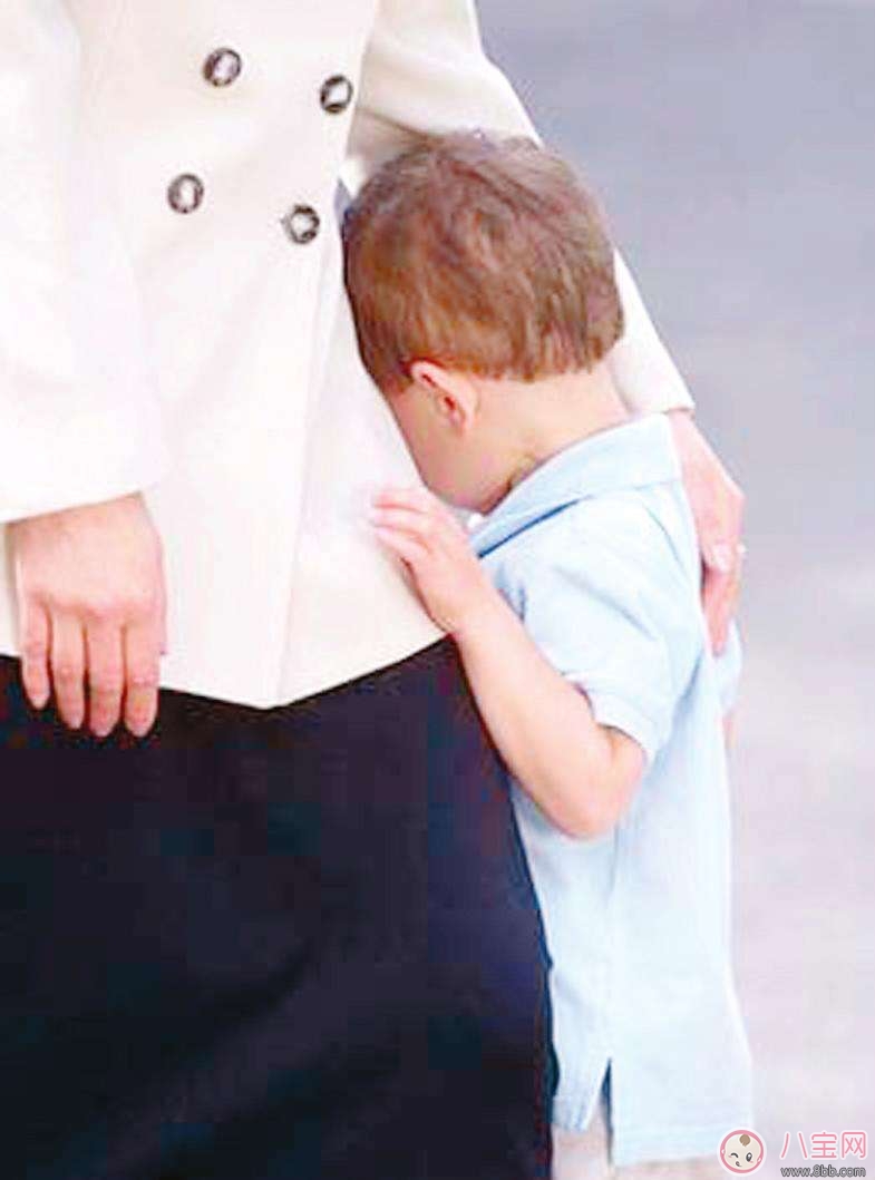 孩子怕黑怕怪物 不讓關(guān)燈睡覺(jué)......怎么辦？