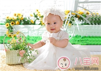 包貝爾罵哭女兒，只因她亂扔?xùn)|西！怎么管才好？