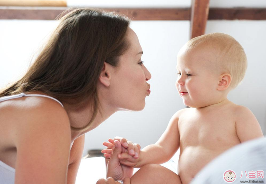 訓(xùn)練寶寶聽覺可以這么玩 訓(xùn)練孩子聽覺游戲