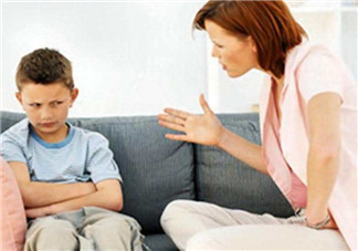 兒童管教原則  父母千萬(wàn)不要過(guò)分嘮叨