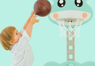 怎么在家里給寶寶搭一個(gè)游樂場(chǎng)