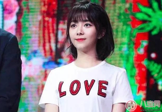 浪花一朵朵譚松韻發(fā)型是吹出來(lái)的嗎 譚松韻發(fā)型能做嗎譚松韻發(fā)型盤(pán)點(diǎn)