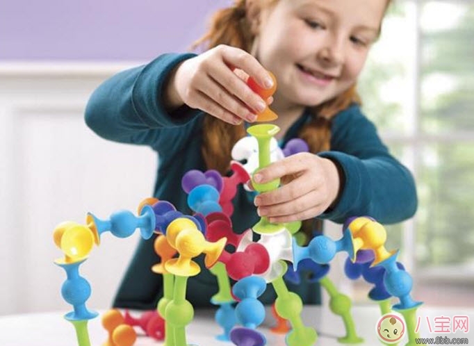 寶寶積木玩具怎么挑選 給寶寶買積木哪種好(寶寶積木4大類)