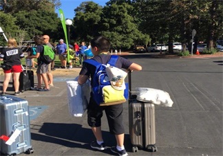 蔣勤勤兒子獨(dú)自參加夏令營(yíng) 孩子參加夏令營(yíng)需要準(zhǔn)備什么