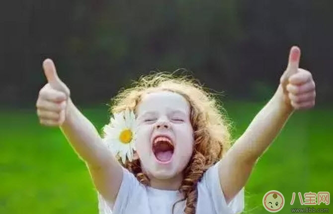 孩子害羞膽小怎么辦 膽小的孩子該如何教育(5句話鼓勵(lì)孩子)