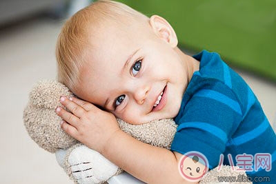 寶寶喜歡瞎扔東西 如何培養(yǎng)孩子愛整理的性格