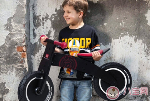 兒童騎行玩具有哪些 兒童騎行車的好處