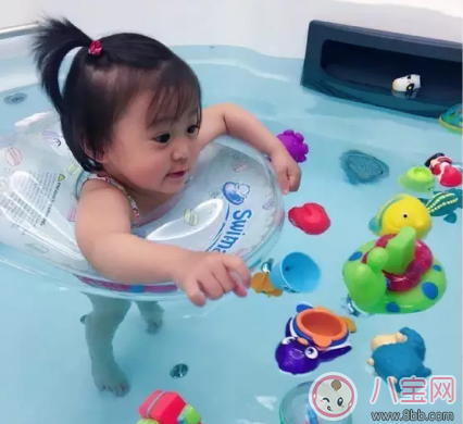 跟咘咘一起做早教運動 正確的早教運動的時間與方法