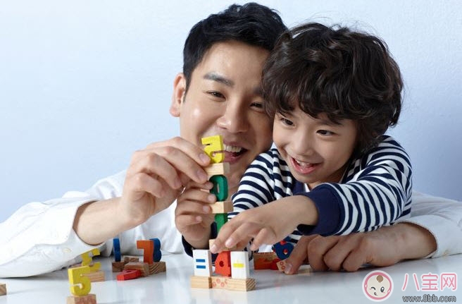 適合寶寶和爸爸一起玩的親子游戲 父親和寶寶的親子游戲 適合寶寶和爸爸一起玩的親子游戲 父親和寶寶的親子游戲