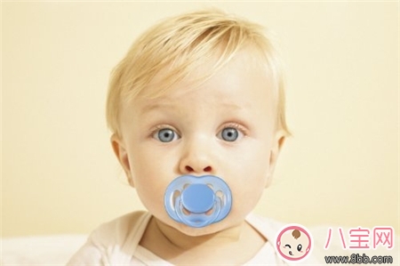 看《媽媽是超人》餃子使用安撫奶嘴 安撫奶嘴能用嗎