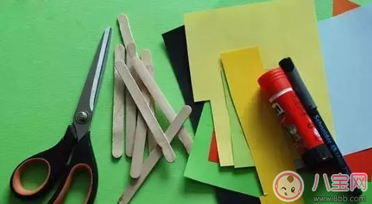 小小冰棍棒大用處 自制玩具來解暑