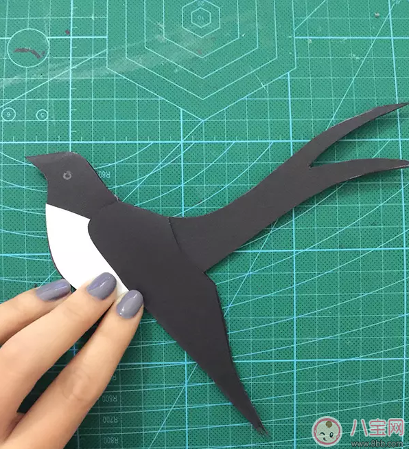 寶寶親子游戲：動(dòng)手制作小燕子