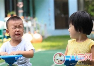 孩子在幼兒園總是哭怎么辦     怎么對付孩子在幼兒園哭鬧的行為