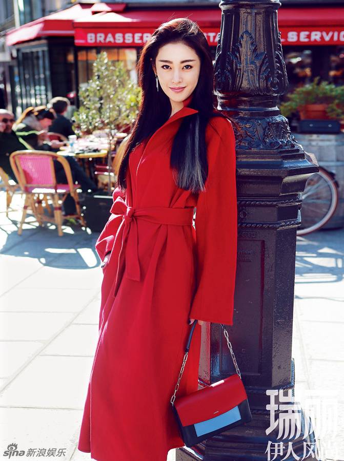 張?zhí)鞇鄣请s志雙封面 風(fēng)格多變突破自我