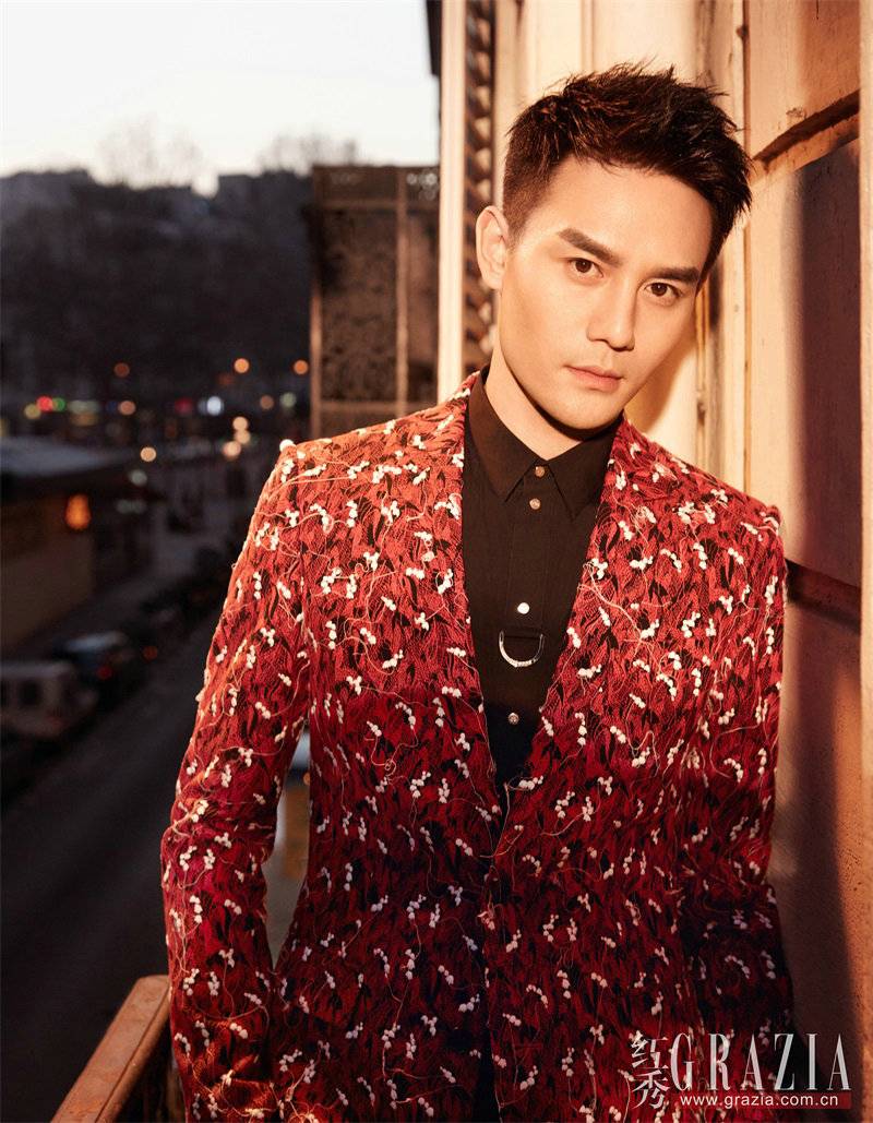 王凱登時(shí)尚雜志封面 優(yōu)質(zhì)輕熟男邂逅法式浪漫