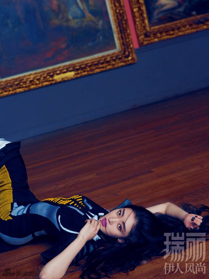 張?zhí)鞇鄣请s志雙封面 風(fēng)格多變突破自我