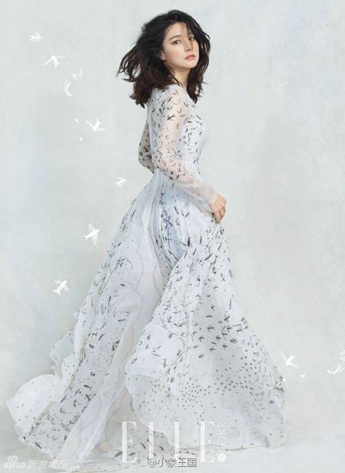 李英愛雜志封面寫真曝光 優(yōu)雅端莊仙氣足