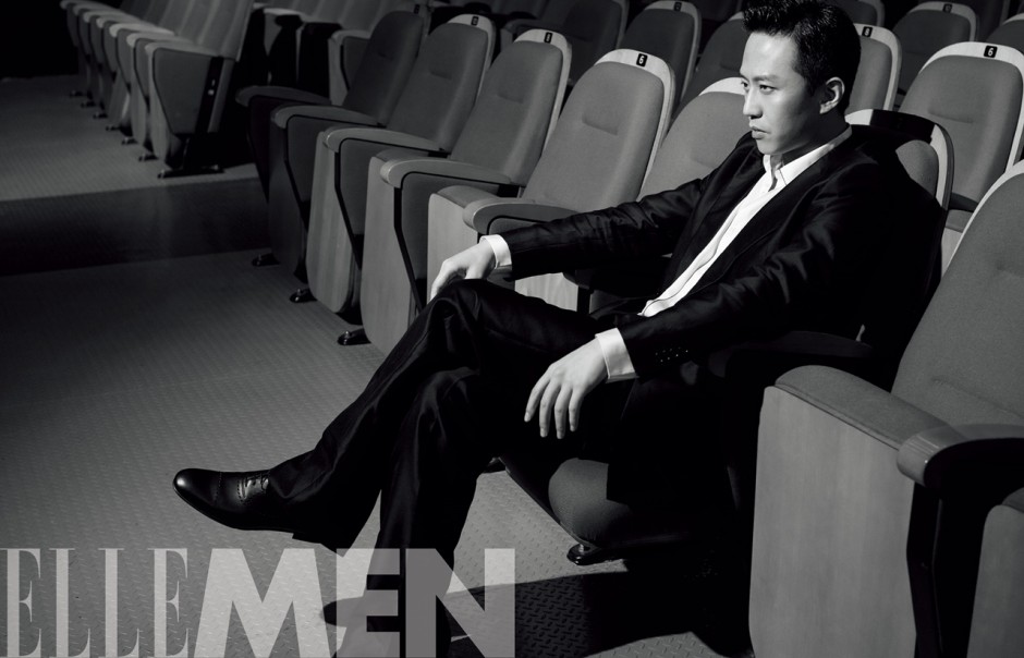 鄧超登時(shí)尚雜志封面 盡顯極致熟男魅力