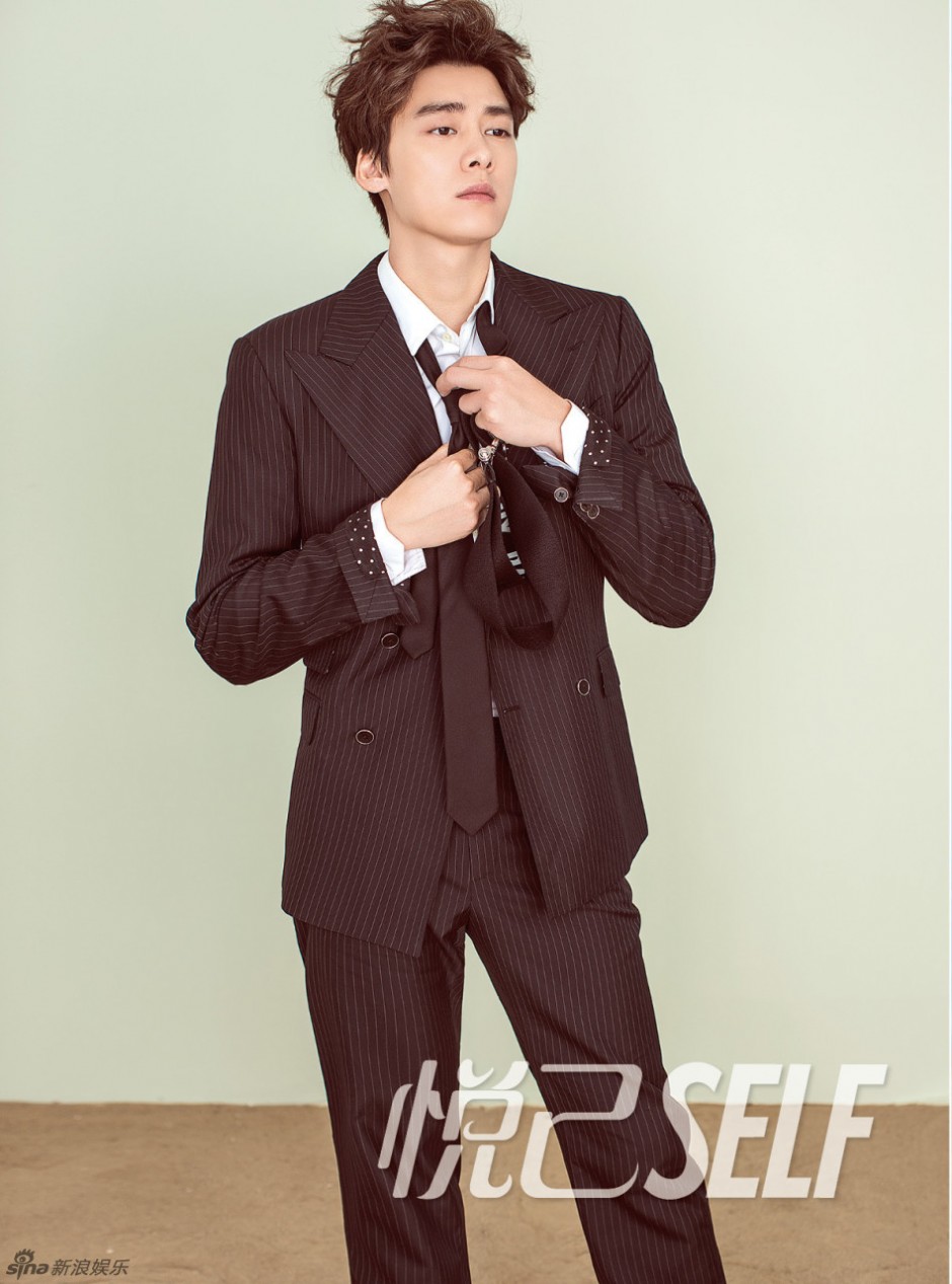 李易峰帥氣雜志封面照 時(shí)尚演繹花美男style