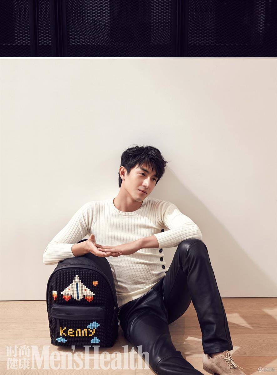 林更新12月雜志封面寫真 紳士氣質盡顯男友力