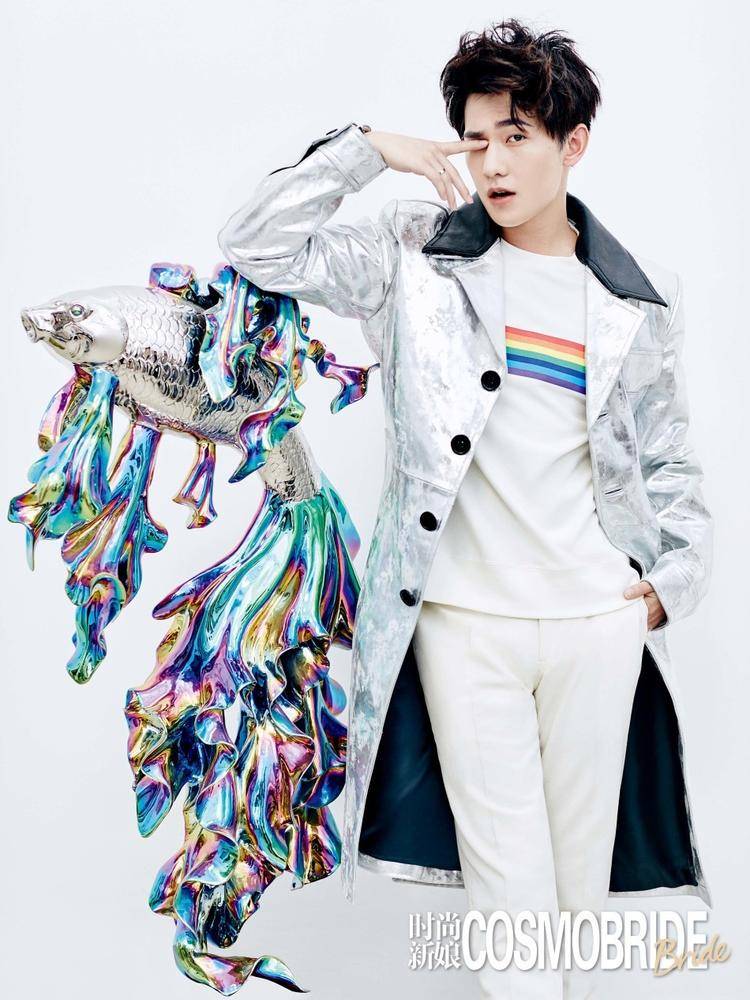 &ldquo;白夜夫婦&rdquo;時(shí)尚新娘封面大片 夢(mèng)幻甜美顏值逆天