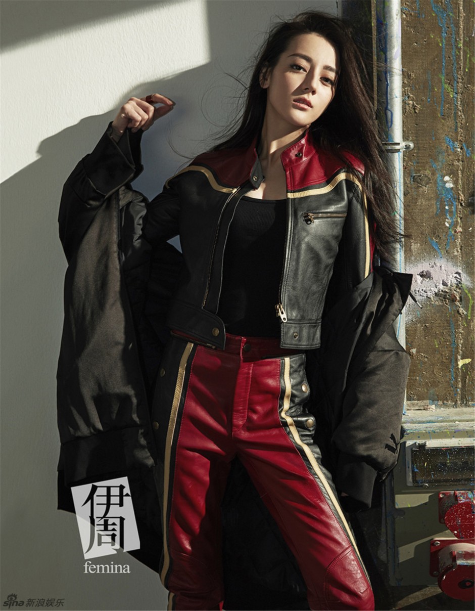 迪麗熱巴雜志封面曝光 酷美有范攻氣十足