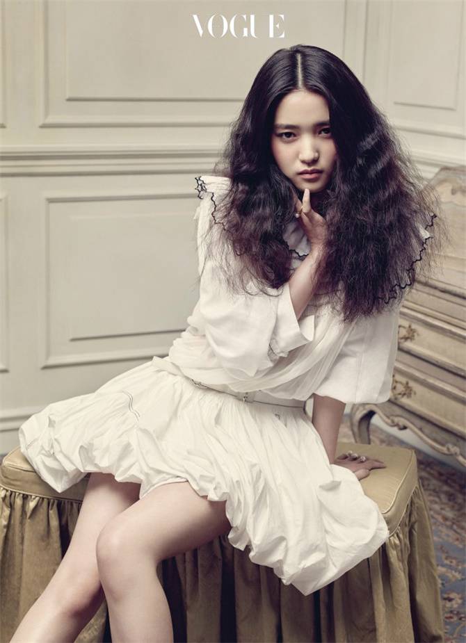 河正宇金敏喜登韓國版《VOGUE》雜志六月刊封面