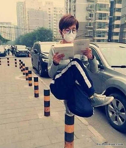 搞笑內涵圖之喵星人:我仿佛聞到了小魚干的味道