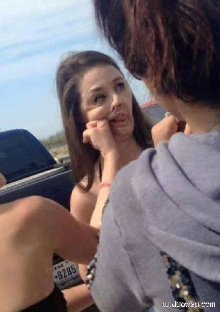 搞笑內涵圖片之拔下來那一刻我好方