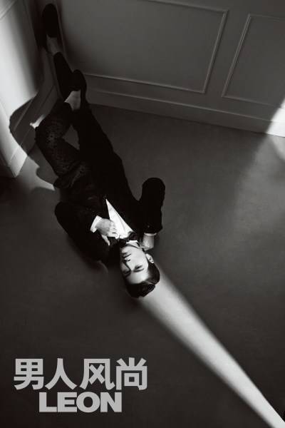 陳學冬雜志黑白復古大片 化身名門“貴公子”