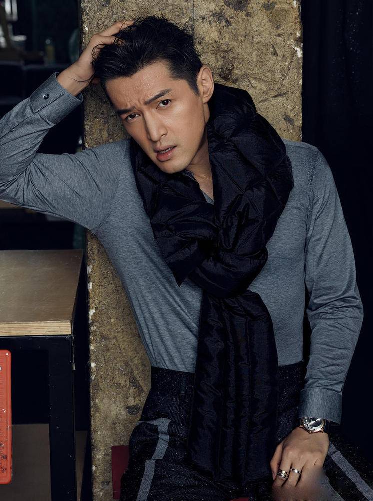 胡歌封面雜志圖片 這痞帥的氣質(zhì)簡(jiǎn)直擋不??！