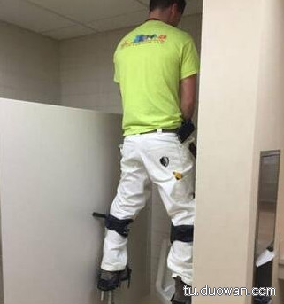 搞笑內(nèi)涵圖片之拔下來那一刻我好方