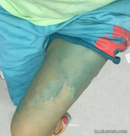 搞笑內(nèi)涵圖片之拔下來那一刻我好方