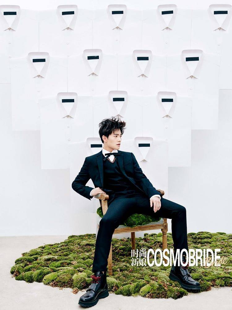 &ldquo;白夜夫婦&rdquo;時尚新娘封面大片 夢幻甜美顏值逆天