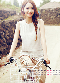 2016年3月美女日歷圖片 薄紗短裙笑容迷人