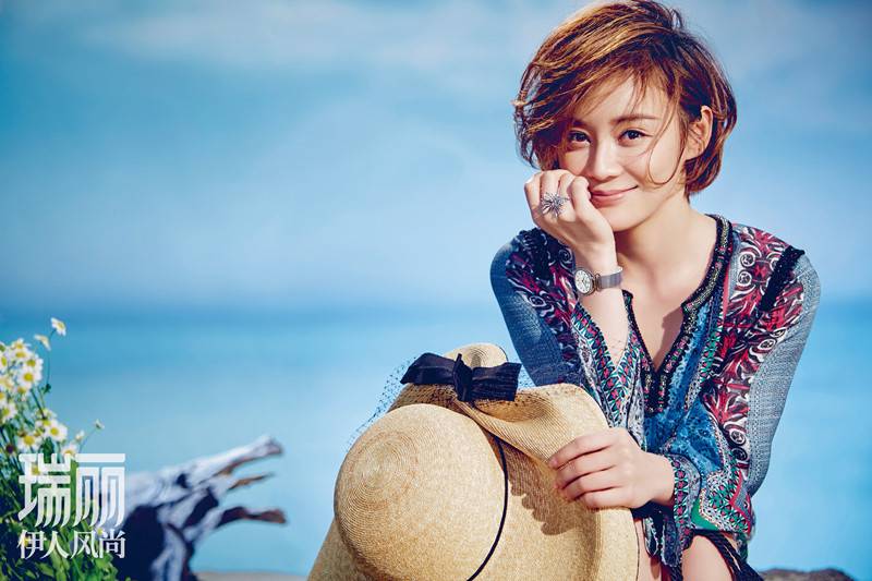 袁姍姍封面大片曝光 引領(lǐng)夏日&ldquo;新瘦主義&rdquo;