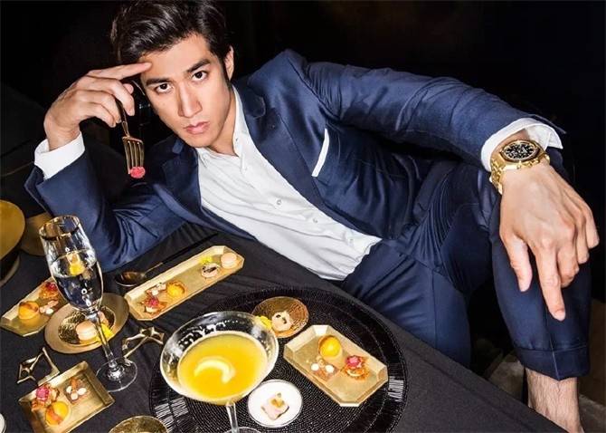 《時裝男士》六月刊 李治廷時尚穿著詮釋獨特武林哲學(xué)