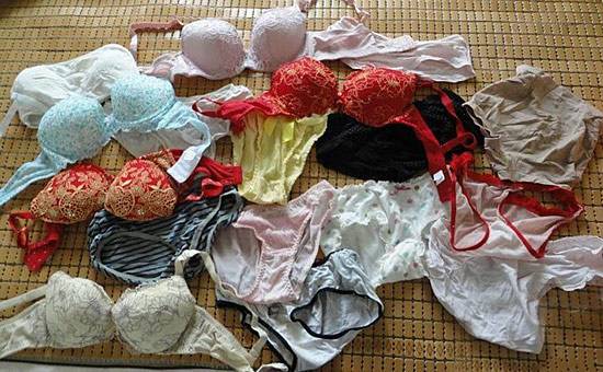 女生惡搞圖片 放開她讓我來