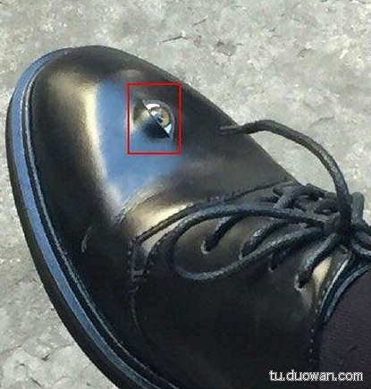 搞笑內(nèi)涵圖片之拔下來那一刻我好方