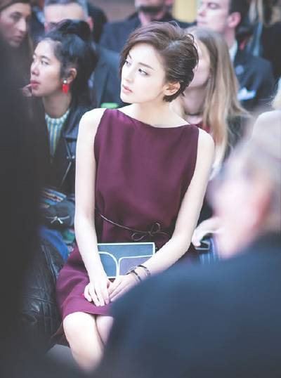 古力娜扎發(fā)型圖片欣賞 俏皮清純的短發(fā)丸子頭