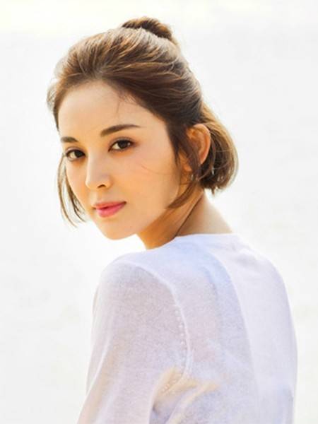 古力娜扎短發(fā)發(fā)型圖片 齊耳短發(fā)成時(shí)尚新寵