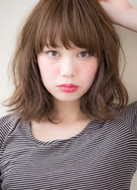 及肩微卷發(fā)型圖片 你要不要也來一款