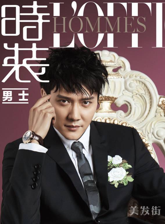 馮紹峰示范男士西裝發(fā)型 果敢?guī)洑鈺r(shí)尚感十足
