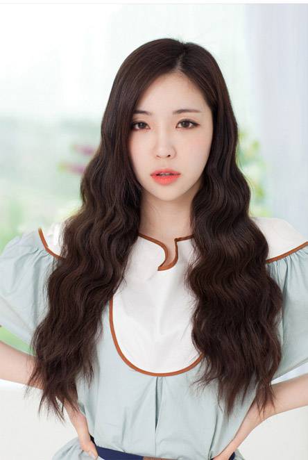 春季最流行長發(fā)發(fā)型 氣質(zhì)清新煥發(fā)時尚感