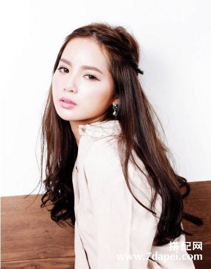 輕熟女氣質(zhì)發(fā)型 夏季清新扎法