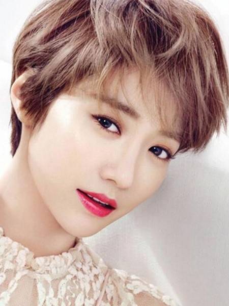 高俊熙短發(fā)時尚造型 帥氣中又不失溫柔