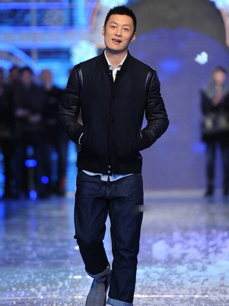 “六叔”余文樂發(fā)型史 子彈頭短發(fā)顯男士氣質(zhì)