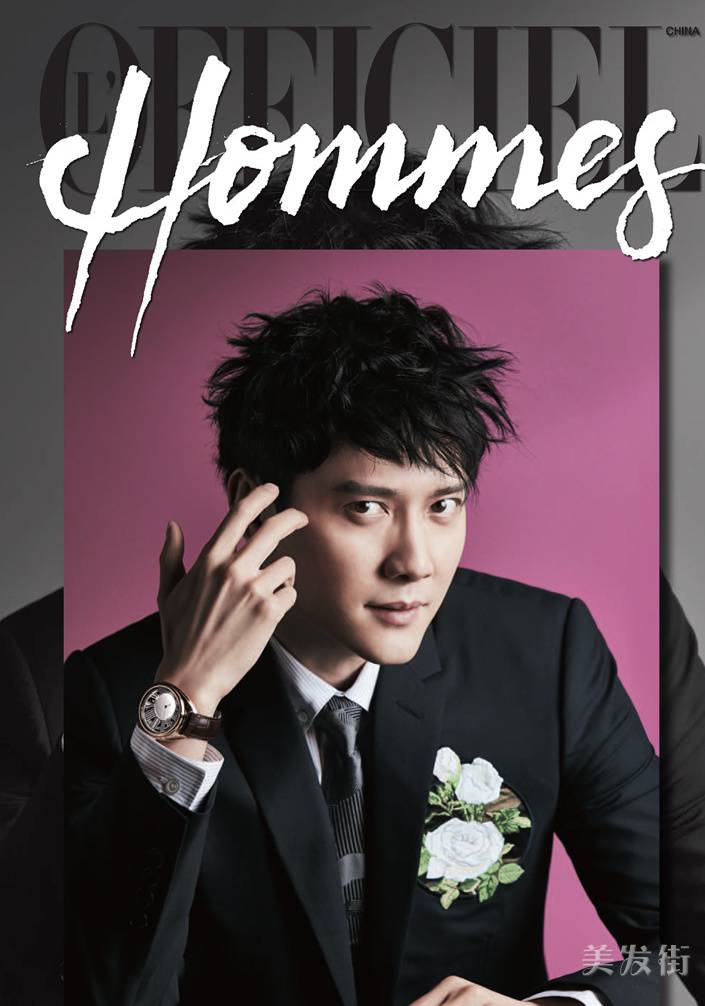 馮紹峰示范男士西裝發(fā)型 果敢?guī)洑鈺r尚感十足